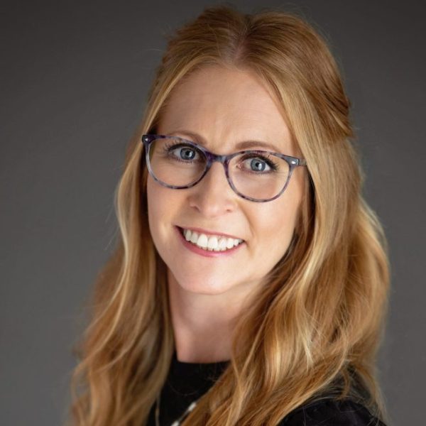 Kris CLOSE UP Headshot 2023-min